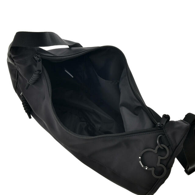 ミッキー ショルダーバッグ カラビナ付き ハーフムーン ブラック パラコード Casual Bag 4,000円