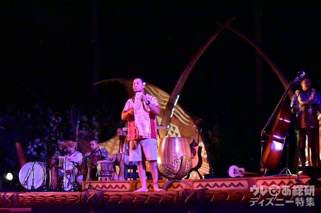 様々な解説をしてくれるノア 撮影 / 筆者