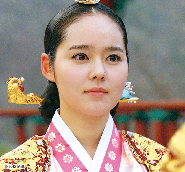 『太陽を抱く月』ハン・ガイン　© 2012 MBC