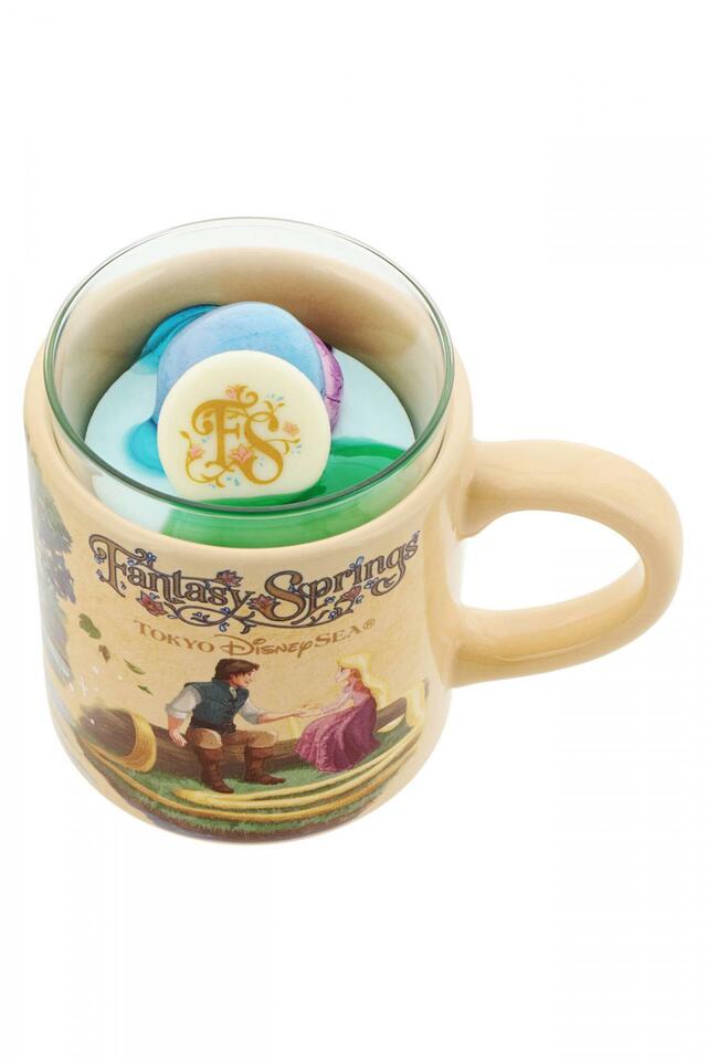 ライムゼリー&ヨーグルトムース 1個 550円、スーベニアカップ付き プラス650円