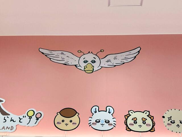 パジャマパーティーズ編のヴィラン、大きな鳥。天井近くの装飾で空を飛んでいる感があります