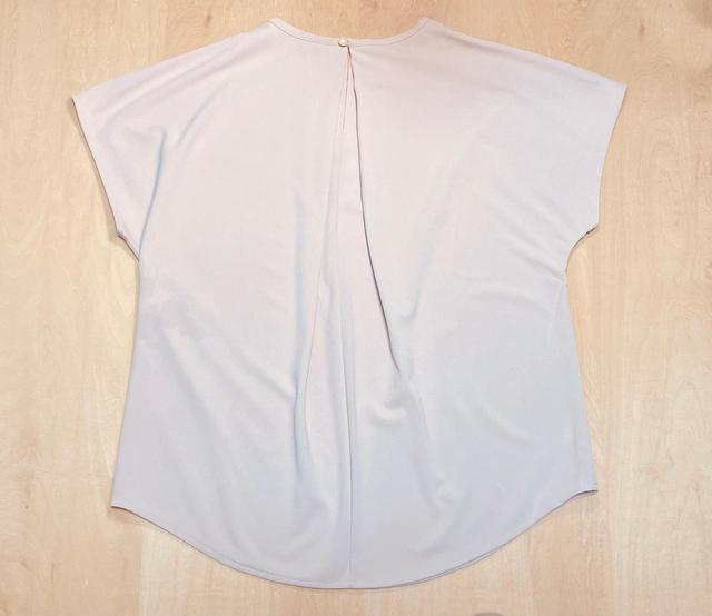 【UNIQLO（ユニクロ）】クレープジャージーフレンチスリーブTシャツ（半袖）／税込1,500円