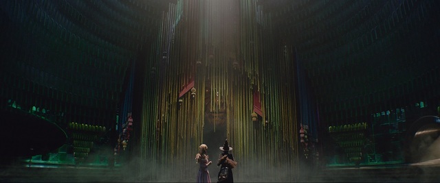 『ウィキッド ふたりの魔女』大ヒット上映中！