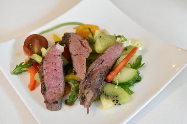 ラムのテンダーロインサラダ