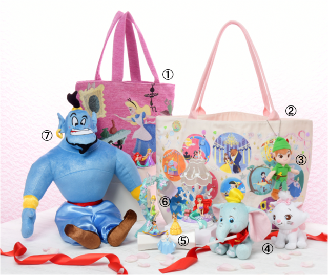 1. トートバッグ(アリス)2,900円/2. トートバッグオ―ルエンブレム 2,900円/3. ぬいぐるみキーチェーン(ピーター・パン) 1.000円/4. ぬいぐるみ(ダンボ、マリー) 各1,800円/5. リングホルダー(シンデレラ、ジャスミン、ベル)各750円/ 6. LEDライト (ティンカー・ベル、アリエル) 各3,900円 7. ぬいぐるみ(ジ―ニ―)4,000円