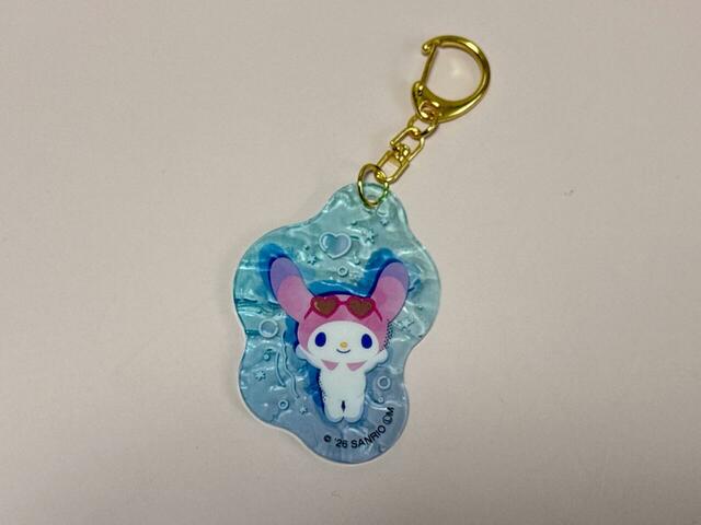 ハートのサングラスがお似合いのマイメロ。かわいい〜!