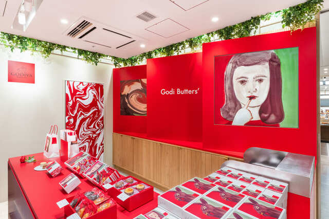 【ゴディバターズ】真っ赤で世界観たっぷりの店内がひときわ目を惹きます