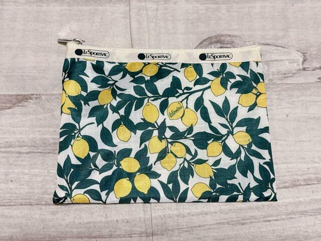 大サイズは（約）縦15×横20cm