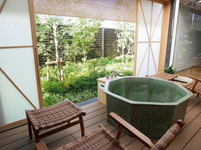 AWAUMI 富士河口湖リゾート・スイートヴィラ天然温泉風呂