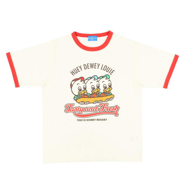 Tシャツ 2,900円|東京ディズニーリゾート ヒューイ・デューイ・ルーイのアメリカンダイナー風グッズ|販売店舗:東京ディズニーランド「ギャグファクトリー/ファイブ・アンド・ダイム」、東京ディズニーシー「スチームボート・ミッキーズ」|発売日:2024年12月26日(木)