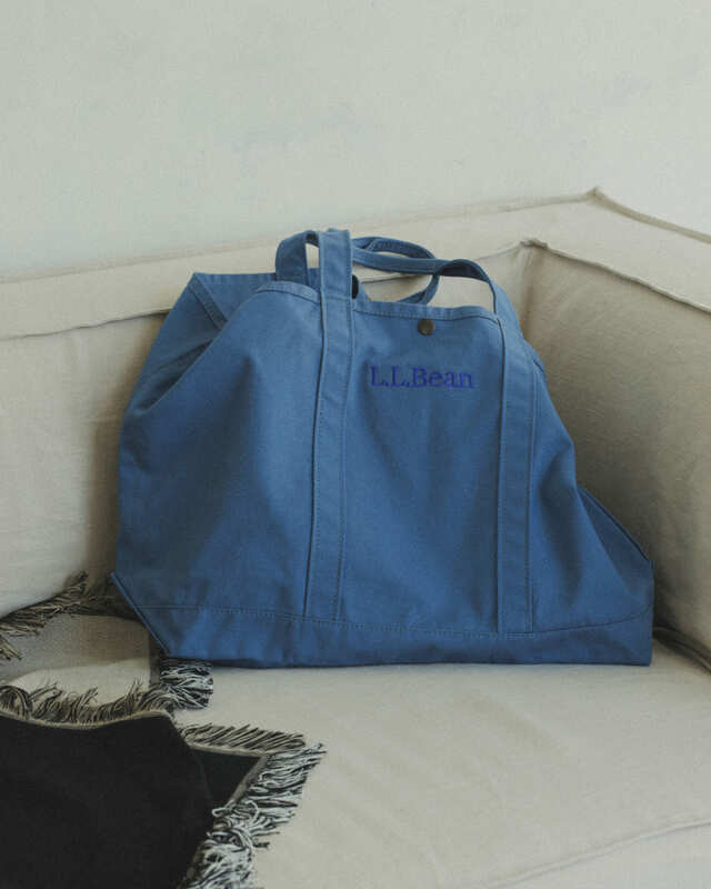 【L.L.Bean for SALON「グローサリー・トート＆チャームポーチ」】ロゴ入りカラビナで付け外しできるチャームポーチつき