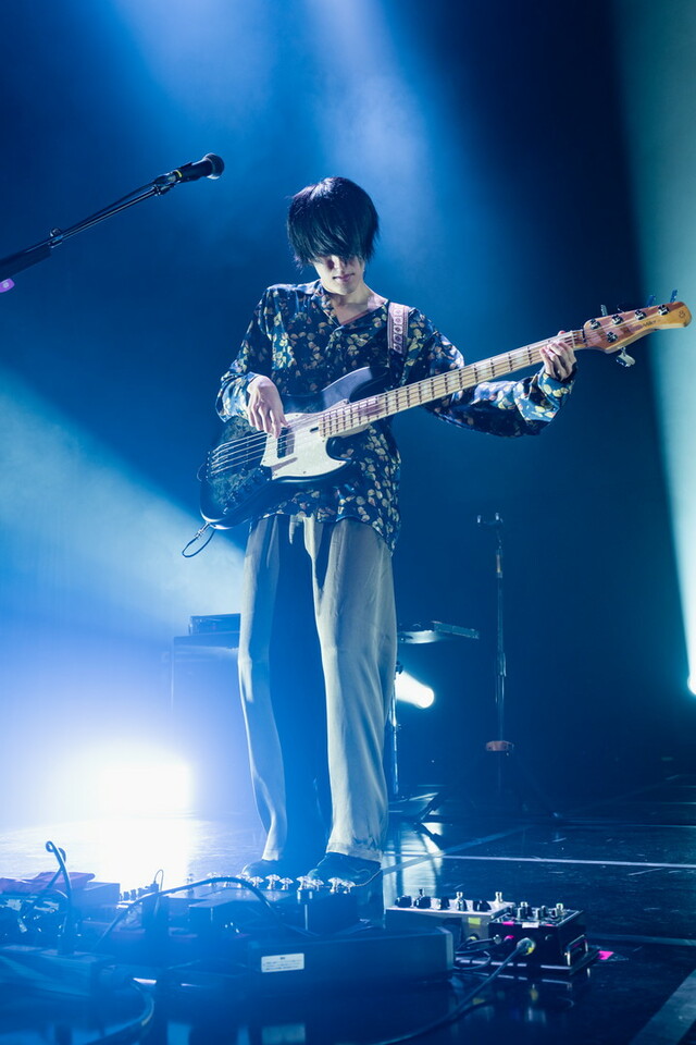 『youTopia vol.2  神はサイコロを振らないｘDRAGON PONY』ソウル公演より、神サイ Ba.桐木岳貢