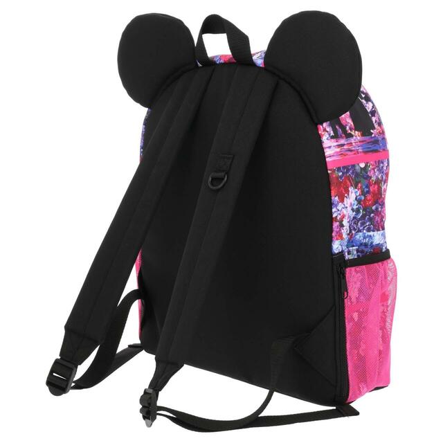 リュックサック 6,800円｜東京ディズニーリゾート・フォトグラフィープロジェクト「イマジニング・ザ・マジック」グッズ｜販売店舗：東京ディズニーランド「ギャグファクトリー／ファイブ・アンド・ダイム」、東京ディズニーシー「エンポーリオ」｜発売日：2026年3月6日（金）