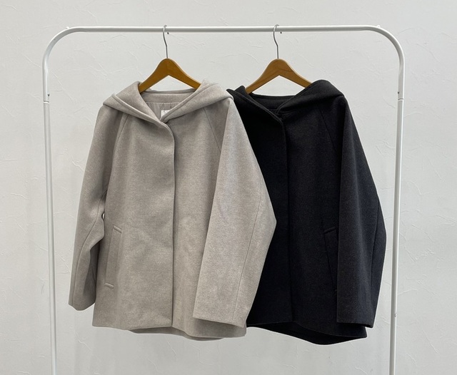 【グローバルワークの冬アウター売上ランキング 6位】「軽やかストレッチフードミドルコート」9,900円（税込）