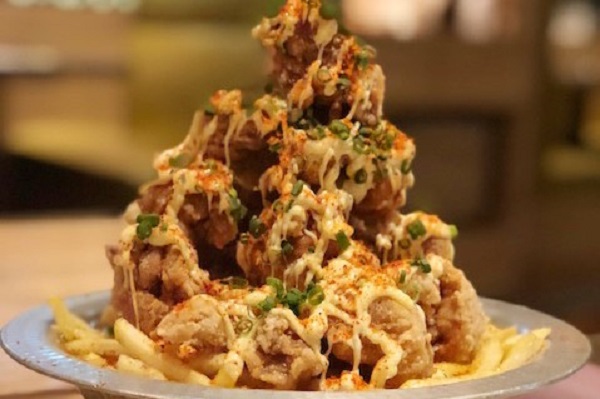 マヨラー昇天 唐揚げ ポテト マヨネーズかけ放題 の鬼盛り鍋 うまい肉