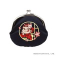 【ペコちゃん×スーベニール】「ペコちゃん刺繍がま口狐面ネイビー」2,860円／狐面をかぶったペコちゃんをデザイン