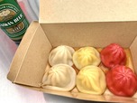「3種小籠包」（800円）※白い小籠包は牛肉（黒色）の小籠包に変わります