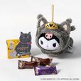 「ゴディバ ブラックキャット コレクション G クリスピーショコラ アソートメント 3粒入+クロミ ぬいぐるみチャーム オンラインショップ限定」＜価格：4,070円（送料別）＞【【ゴディバ】2026年ハロウィンコレクションに「ポムポムプリン」や「クロミ」のぬいぐるみチャームが登場！大人かわいい黒ネコデザインが勢ぞろい！】