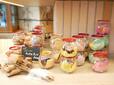 カフェではお土産も購入可能です
