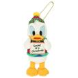 ぬいぐるみバッジ 2,800円｜東京ディズニーリゾート「ディズニー・クリスマス」スペシャルグッズ｜販売店舗：東京ディズニーランド「ディズニー＆カンパニー」、東京ディズニーシー「ガッレーリア・ディズニー」｜発売日：2026年11月10日(火)