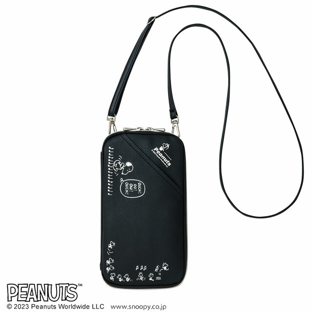 SNOOPY［スヌーピー］タテでもヨコでも持てる！スマホショルダーBLACK　2,640円