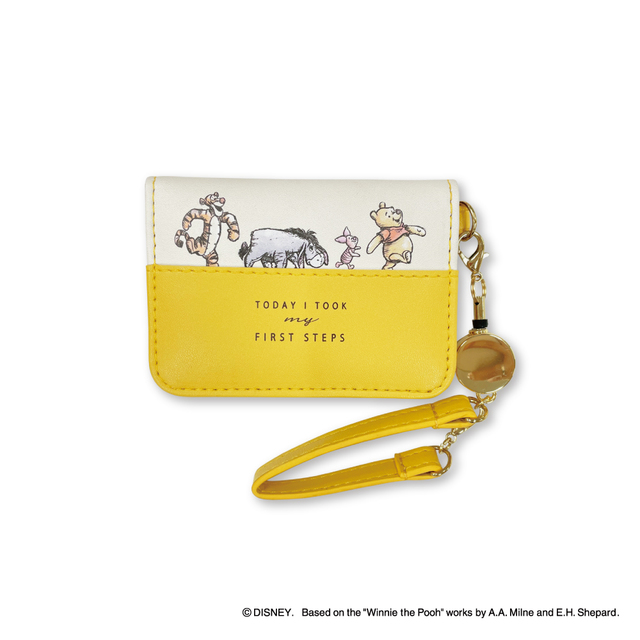 オープンパスケース 行進 くまのプーさん 2,310円(税込)