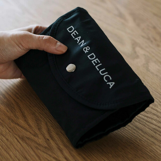 「ショッピングバッグ ブラック」1,870円（税込）