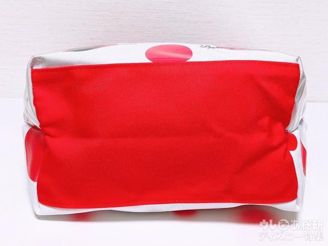 汚れが目立たない底面