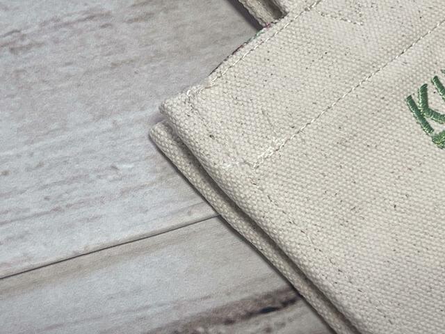 厚手のコットンキャンバス生地