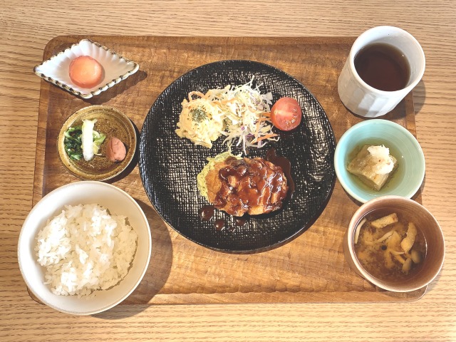 「カニクリームコロッケランチ」