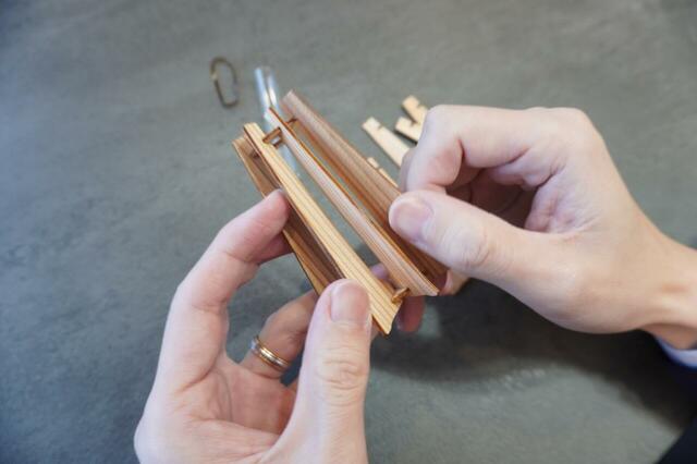 組み立てているところ