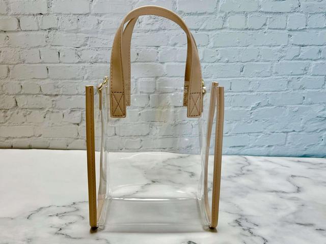 【GU（ジーユー）】インナーバッグなしだとさらに涼しげに！