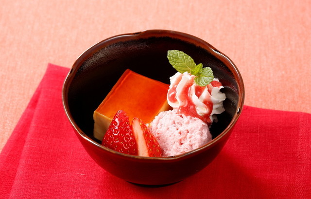 苺のプリンアラモード