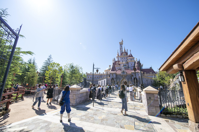東京ディズニーランド「美女と野獣”魔法のものがたり”」