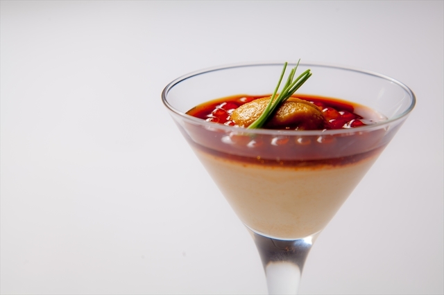 生雲丹のカクテルフラン