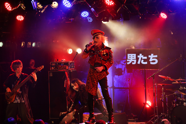 Jin-Machine・featuring16（MC・Vo）