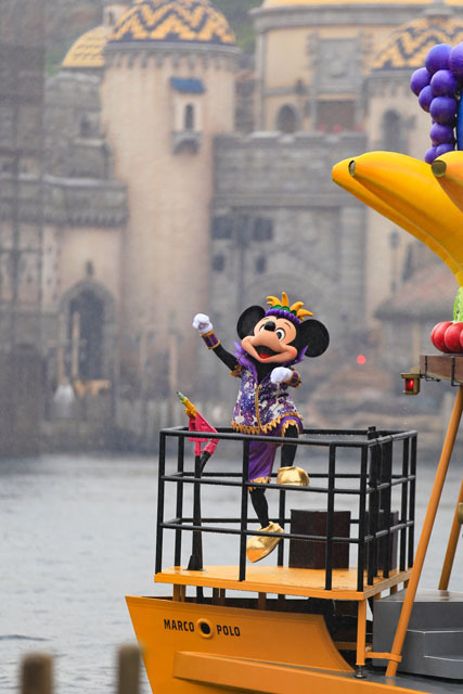 「ミニーのトロピカルスプラッシュ」／TDS「ディズニー・サマーフェスティバル」2015（撮影：YOSHI）