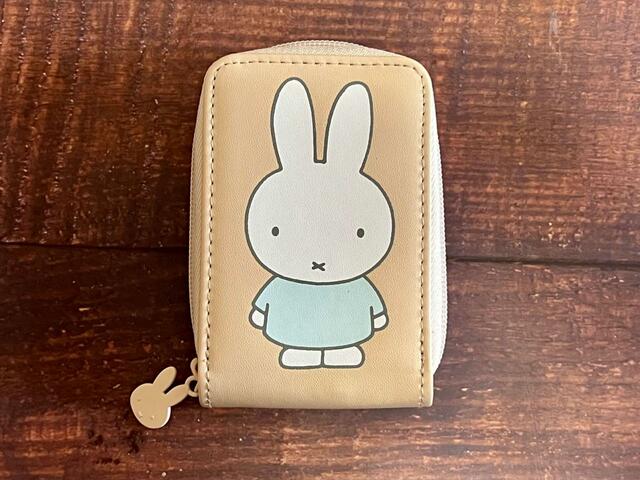 【sweet(スウィート)4月号:付録 ミッフィーのじゃばらカードケース】ピンクベージュ×ベビーブルーが大人かわいい♪