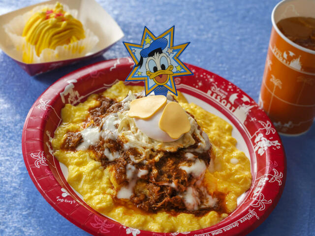 スペシャルセット 2,040円｜販売店舗：グランマ・サラのキッチン｜ 東京ディズニーランド ディズニー・パルパルーザ「ドナルドのクワッキー・ダック！ダック！ダックシティ！」スペシャルグッズスペシャルメニュー