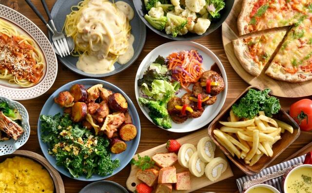 「食べ放題メニューイメージ」【本ズワイガニをふんだんに乗せた『蟹寿司』食べ放題に新登場】