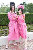 『ズートピア2』フルーフルーと娘のジュディス 服の柄の再現も見事
