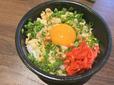 「ねぎたま天ご飯」に、ホルモンや肉を乗せても◎／ホルモン放題 ツキホル