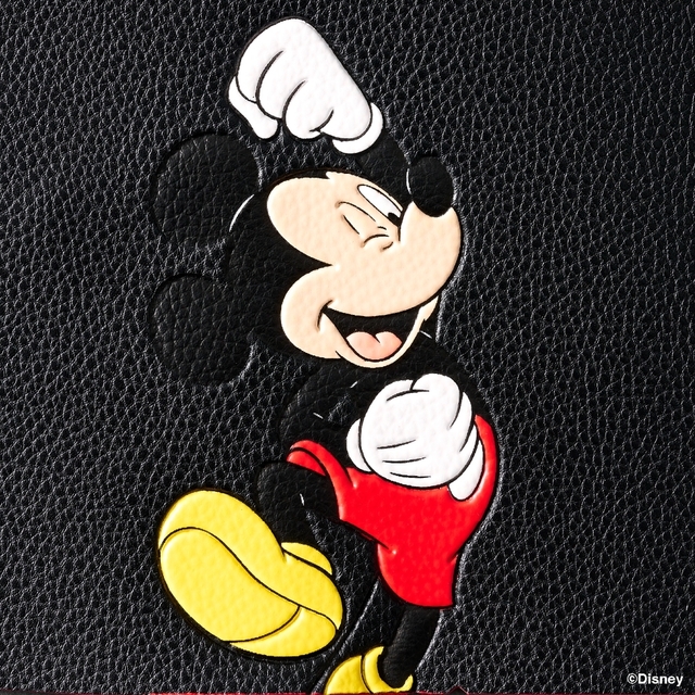 スマホショルダー ¥17,600｜Samantha Thavasa（サマンサタバサ）ディズニー「ミッキーマウス」コレクション