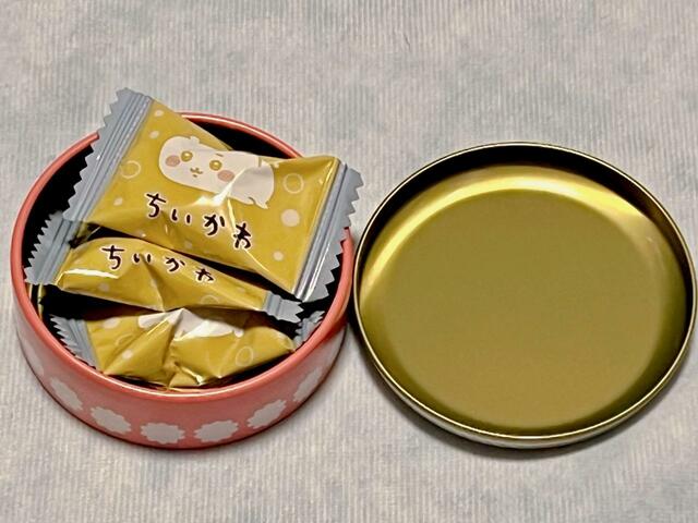 【ちいかわ　プチキャン2】グレープ味のキャンディー入り