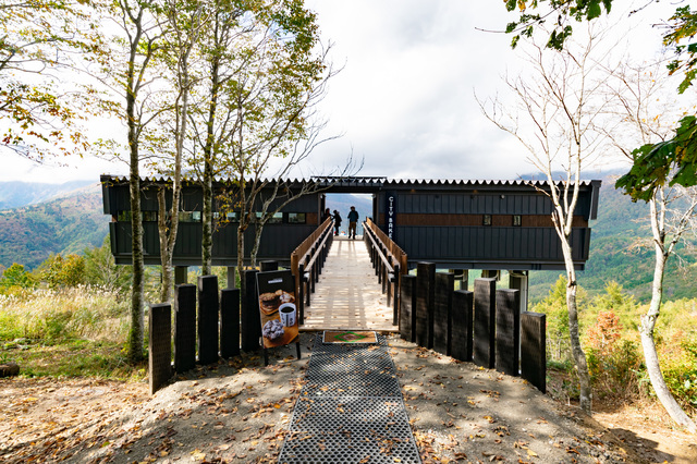 絶景テラス「HAKUBA MOUNTAIN HARBOR」｜白馬岩岳マウンテンリゾート