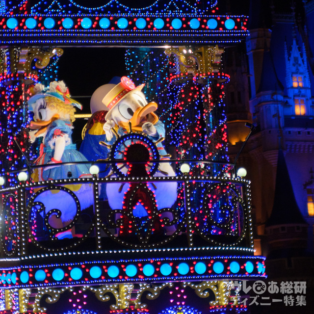 東京ディズニーランド・エレクトリカルパレード・ドリームライツ｜2017年「クリスマス・ファンタジー」