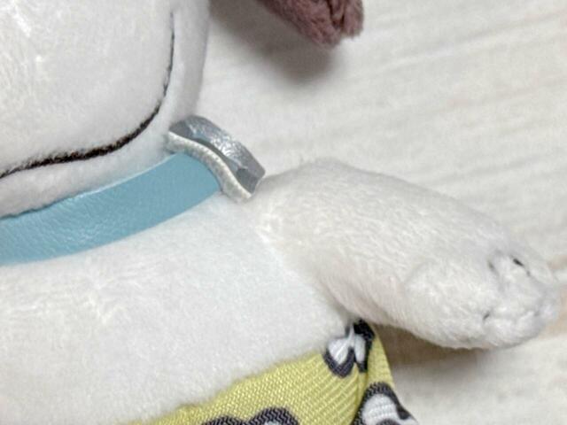 ふわふわとした短い毛足のファー調のポリエステル素材を使用