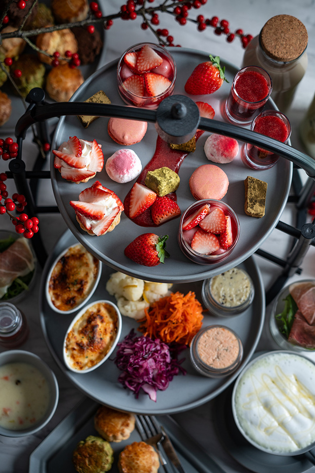 メニューイメージ【「CHAVATY」焼きたてスコーン食べ放題＆ティーフリー「ブリリアントレッド・アフタヌーンティー】