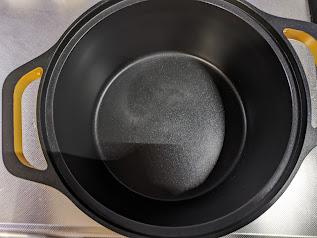 【アイリスオーヤマ 無加水鍋 COTOCO （MKSN-S20）】フッ素樹脂加工で焦げ付きにくい