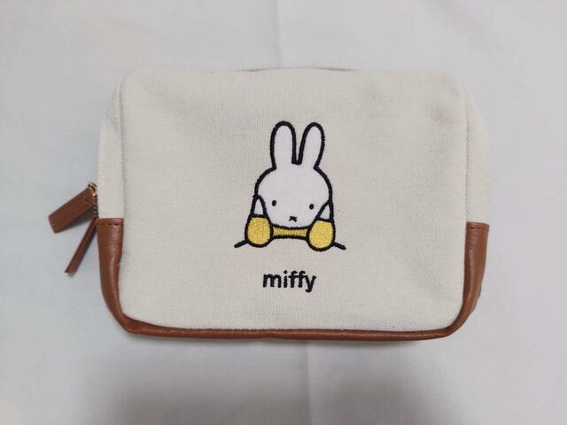ミッフィーの刺繍がかわいい